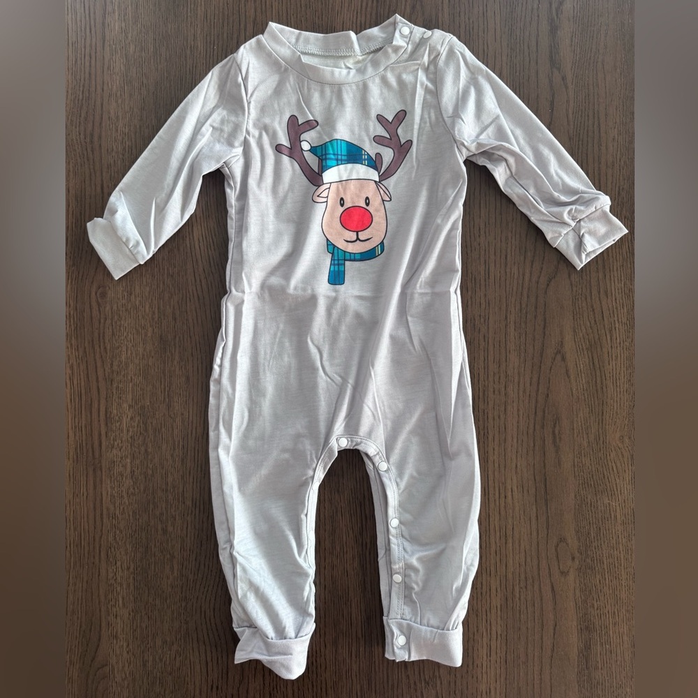 NWOT 18M Adorable Reindeer Kids One Piece - Gray